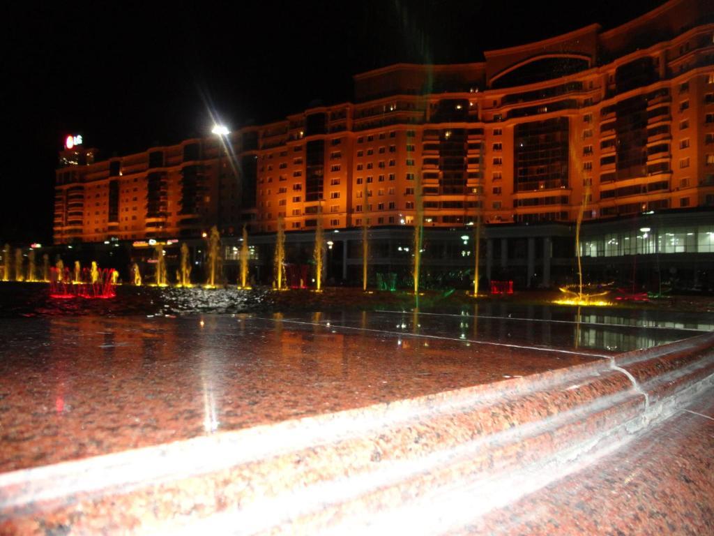 Belon Lux Hotel Astana Bagian luar foto